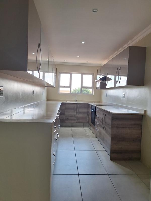 3 Bedroom Property for Sale in Northcliff Gauteng