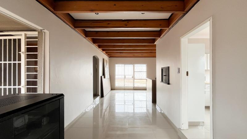 3 Bedroom Property for Sale in New Redruth Gauteng