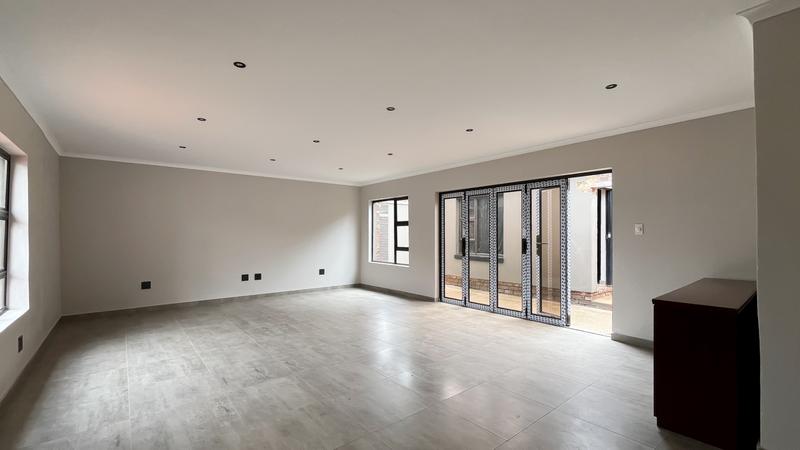 3 Bedroom Property for Sale in New Redruth Gauteng