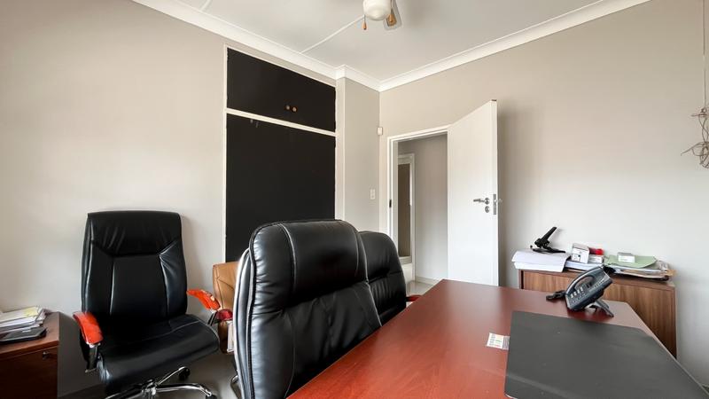 3 Bedroom Property for Sale in New Redruth Gauteng