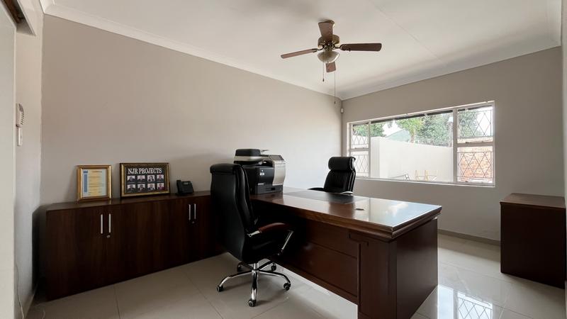 3 Bedroom Property for Sale in New Redruth Gauteng