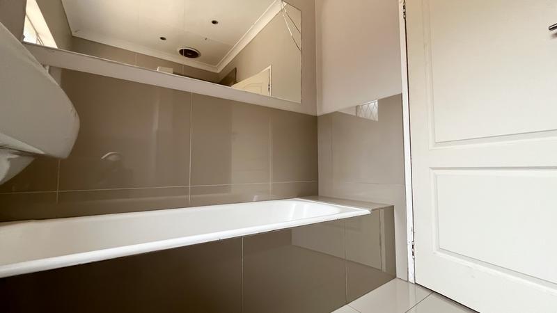 3 Bedroom Property for Sale in New Redruth Gauteng
