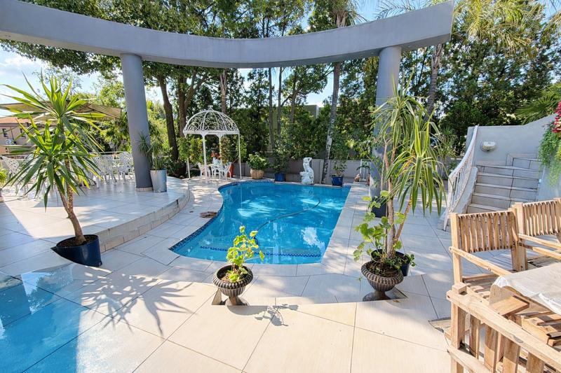 To Let 4 Bedroom Property for Rent in Dainfern Golf Estate Gauteng