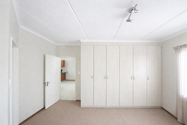 2 Bedroom Property for Sale in Noordwyk Gauteng