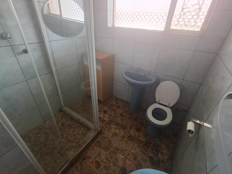 To Let 1 Bedroom Property for Rent in Strubenvale Gauteng