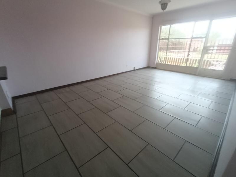 To Let 1 Bedroom Property for Rent in Strubenvale Gauteng
