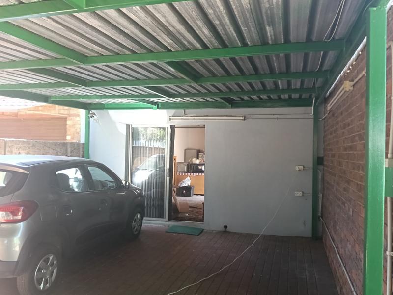 To Let 2 Bedroom Property for Rent in Strubenvale Gauteng
