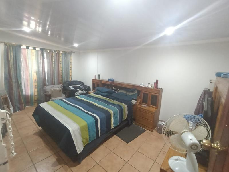 To Let 2 Bedroom Property for Rent in Strubenvale Gauteng