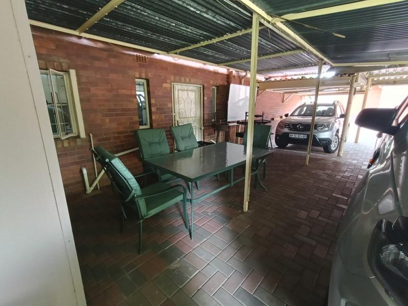 5 Bedroom Property for Sale in Selection Park Gauteng