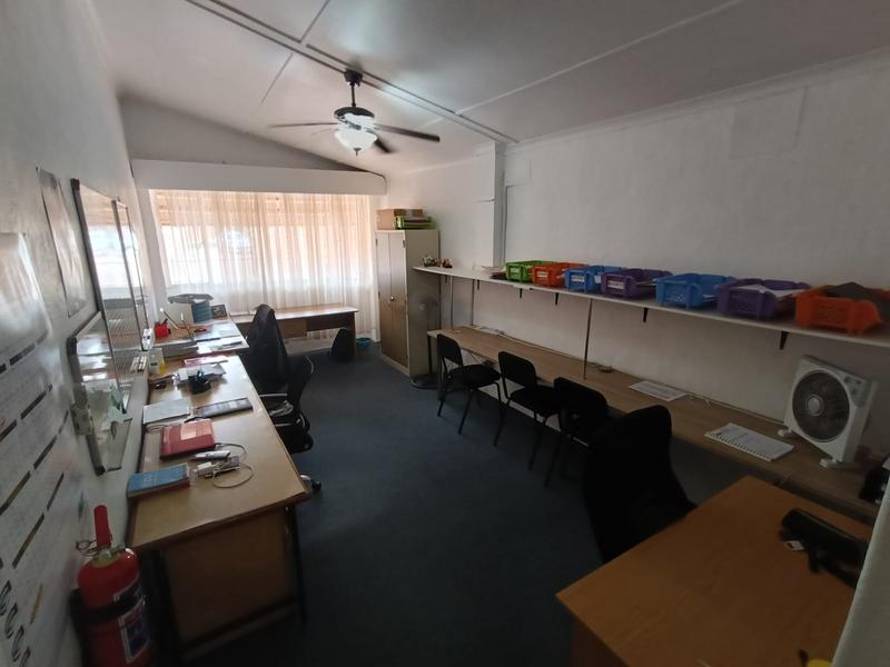 5 Bedroom Property for Sale in Selection Park Gauteng