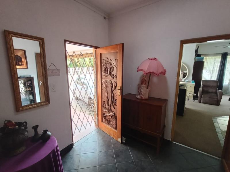 5 Bedroom Property for Sale in Selection Park Gauteng