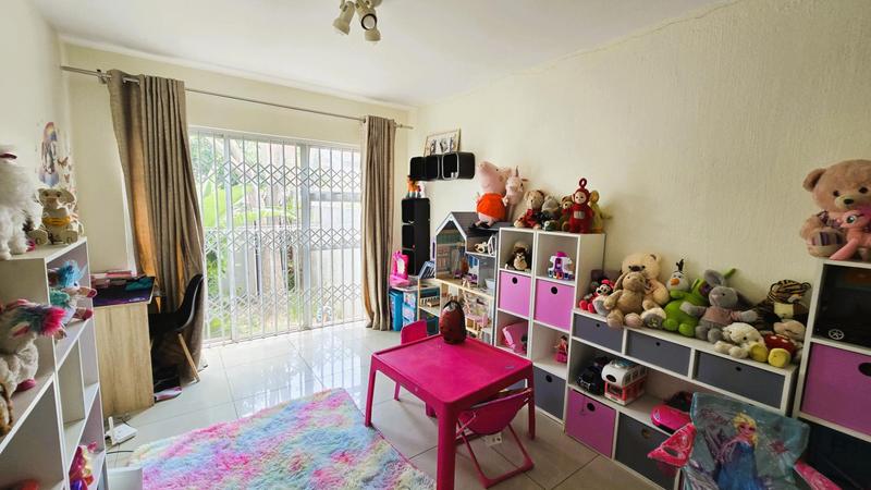 To Let 4 Bedroom Property for Rent in River Club Gauteng