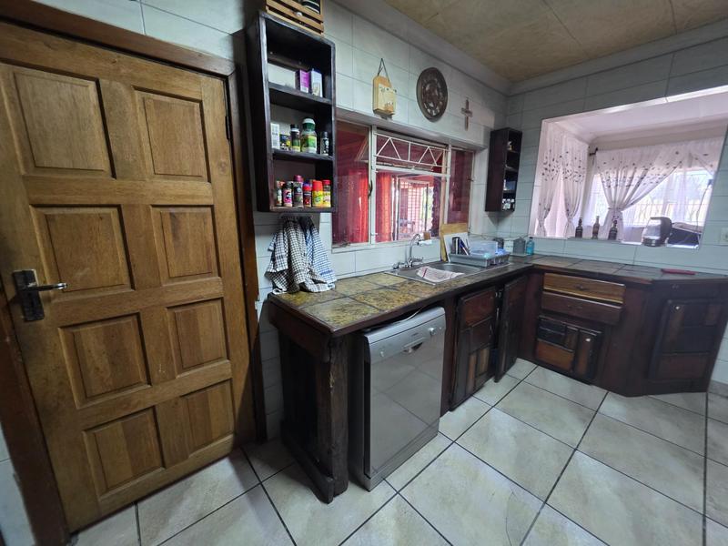 5 Bedroom Property for Sale in Brenthurst Gauteng