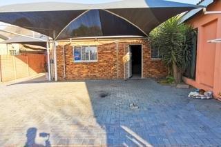 5 Bedroom Property for Sale in Brenthurst Gauteng