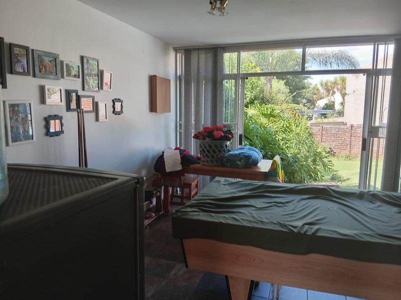 3 Bedroom Property for Sale in Hennopspark Gauteng