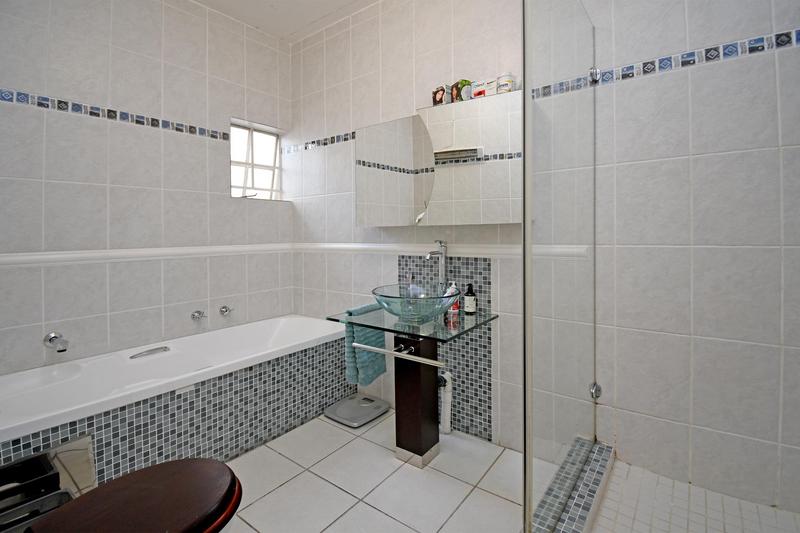 2 Bedroom Property for Sale in Craighall Gauteng