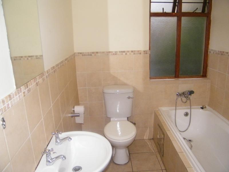 2 Bedroom Property for Sale in Montana Tuine Gauteng