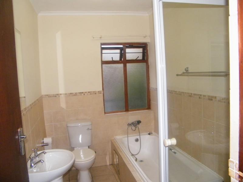 2 Bedroom Property for Sale in Montana Tuine Gauteng