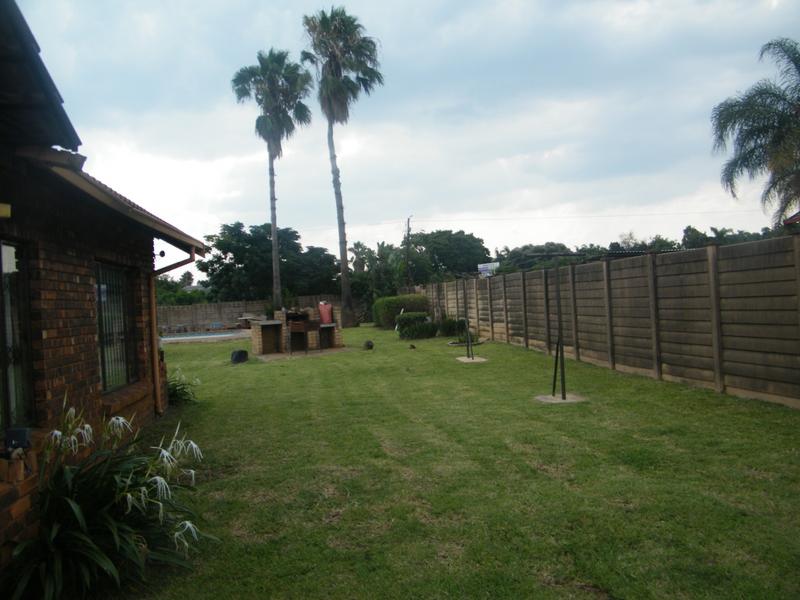 3 Bedroom Property for Sale in Karenpark Gauteng