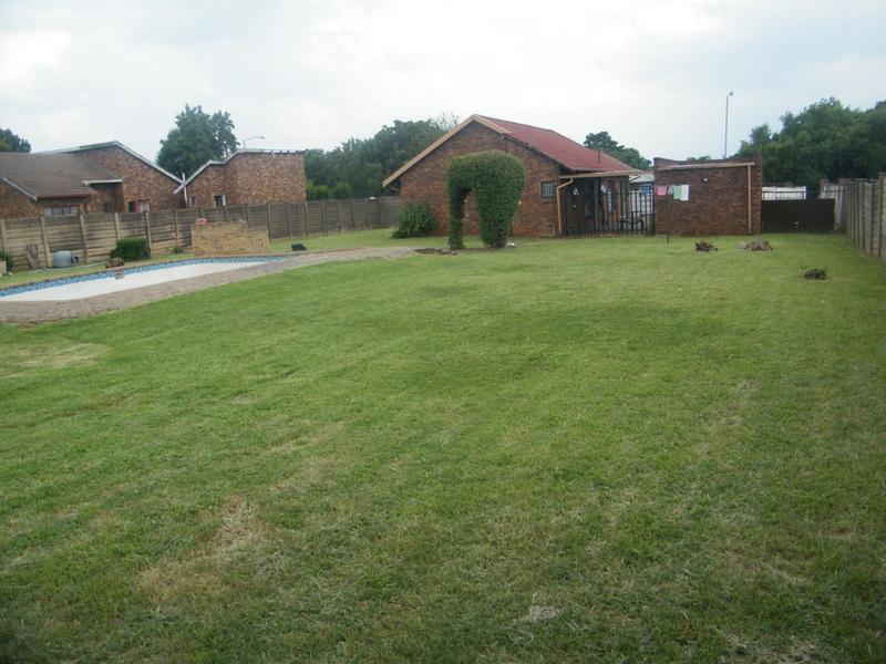 3 Bedroom Property for Sale in Karenpark Gauteng