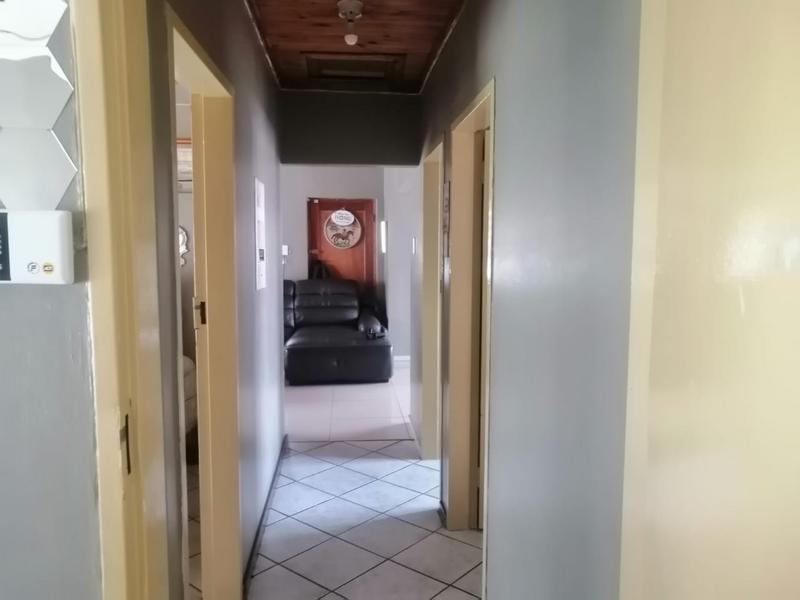 3 Bedroom Property for Sale in Karenpark Gauteng