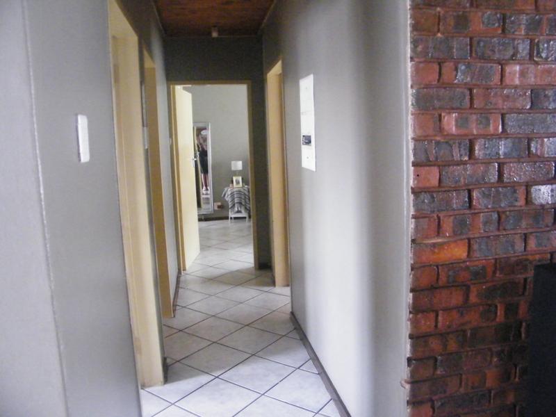 3 Bedroom Property for Sale in Karenpark Gauteng