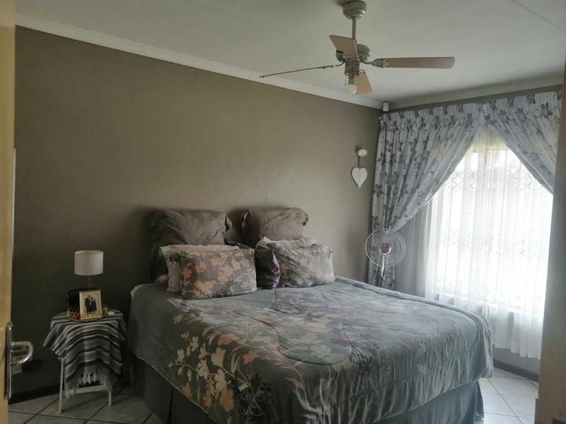 3 Bedroom Property for Sale in Karenpark Gauteng