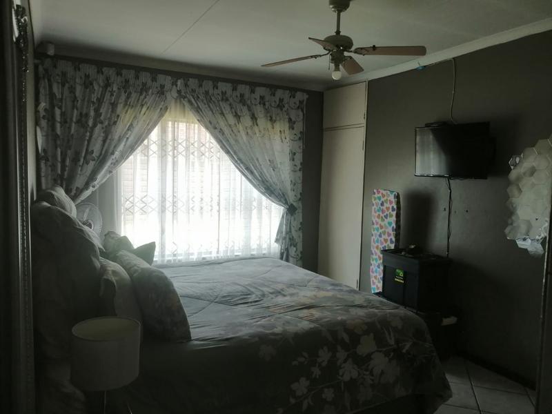 3 Bedroom Property for Sale in Karenpark Gauteng