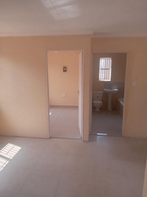 3 Bedroom Property for Sale in Protea Glen Gauteng