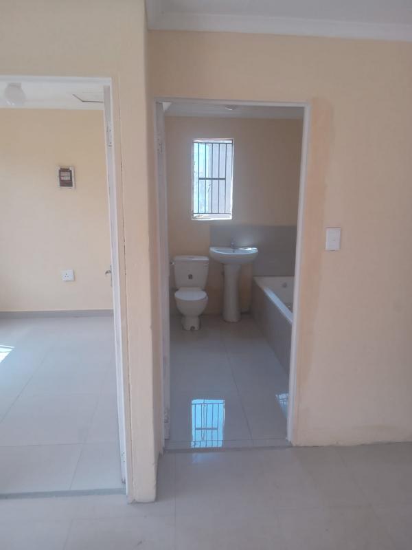 3 Bedroom Property for Sale in Protea Glen Gauteng