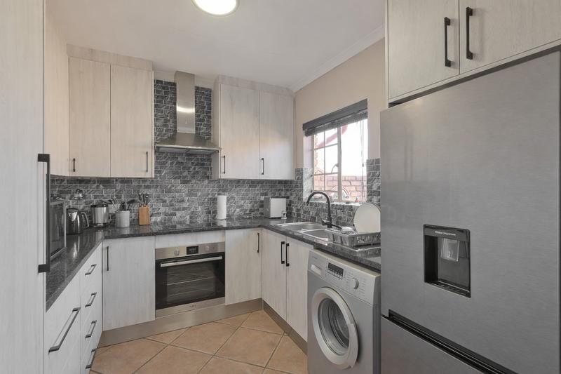 2 Bedroom Property for Sale in Wierdaglen Estate Gauteng