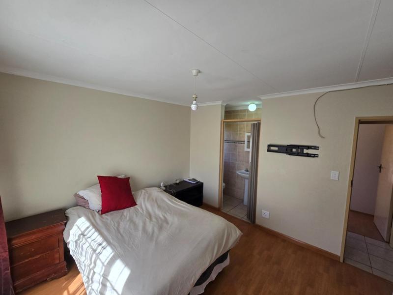 To Let 3 Bedroom Property for Rent in Equestria Gauteng