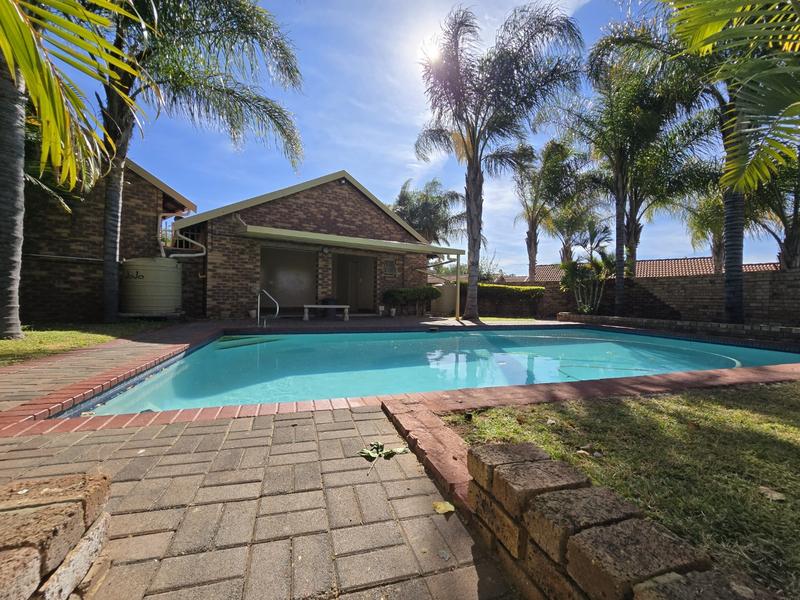 To Let 3 Bedroom Property for Rent in Equestria Gauteng