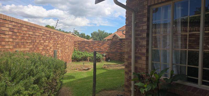 To Let 3 Bedroom Property for Rent in Equestria Gauteng