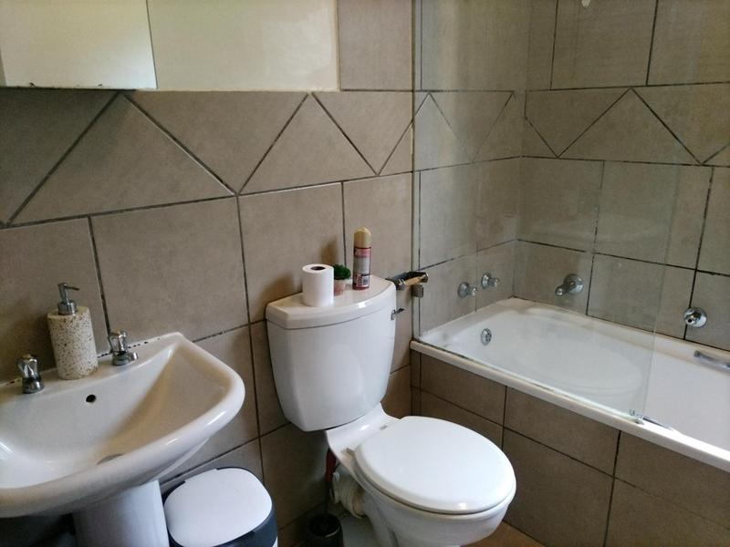 2 Bedroom Property for Sale in Clarina Gauteng