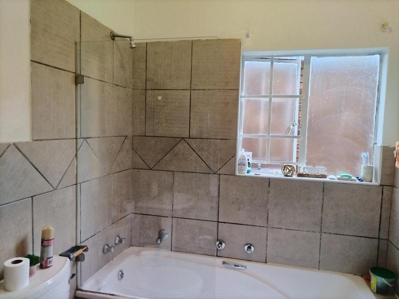 2 Bedroom Property for Sale in Clarina Gauteng