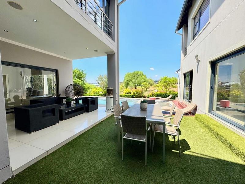 To Let 4 Bedroom Property for Rent in Waterfall Country Estate Gauteng