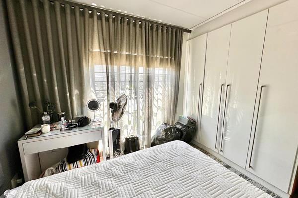 To Let 3 Bedroom Property for Rent in Waterfall Gauteng