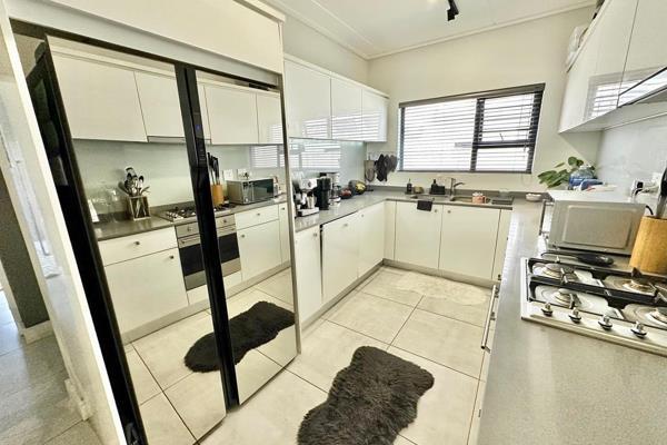 To Let 3 Bedroom Property for Rent in Waterfall Gauteng