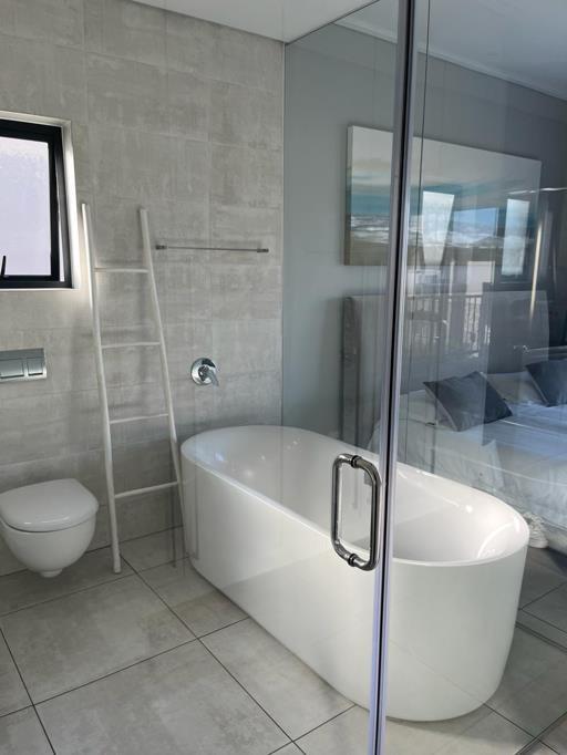 To Let 2 Bedroom Property for Rent in Waterfall Gauteng