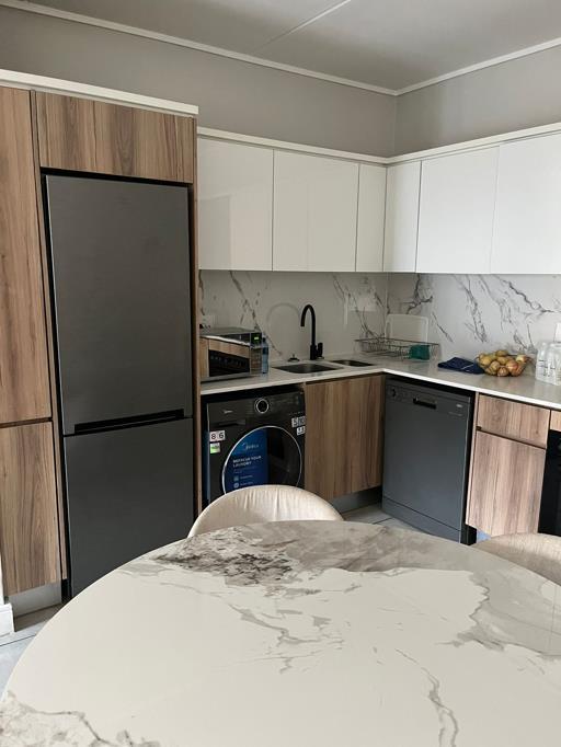 To Let 2 Bedroom Property for Rent in Waterfall Gauteng