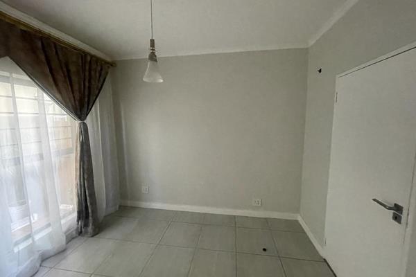 To Let 3 Bedroom Property for Rent in Waterfall Gauteng