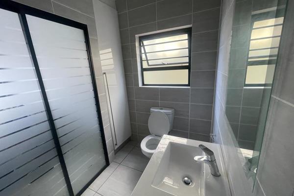 To Let 3 Bedroom Property for Rent in Waterfall Gauteng