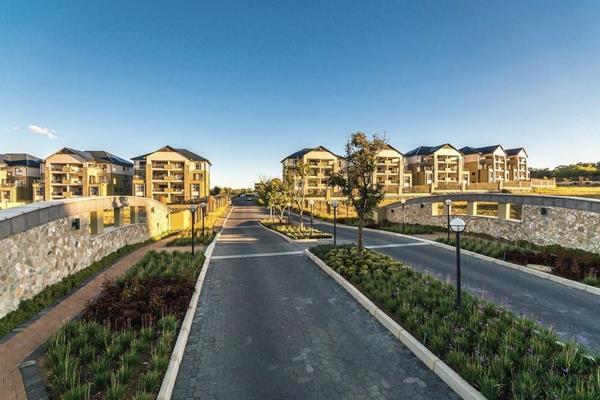 To Let 3 Bedroom Property for Rent in Waterfall Gauteng