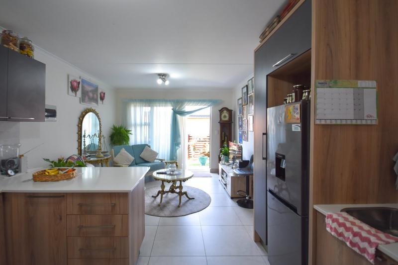 1 Bedroom Property for Sale in Golden Fields Estate Gauteng