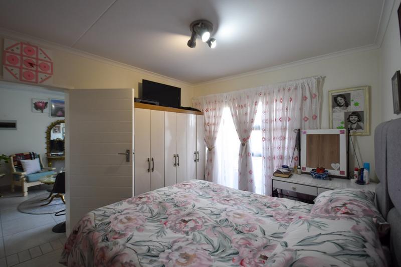 1 Bedroom Property for Sale in Golden Fields Estate Gauteng