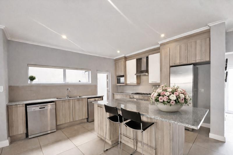3 Bedroom Property for Sale in Bryanston Gauteng