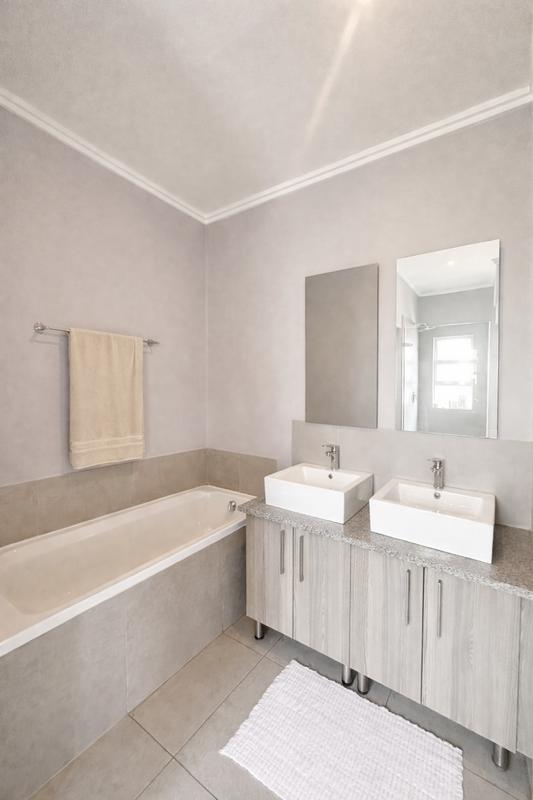 3 Bedroom Property for Sale in Bryanston Gauteng