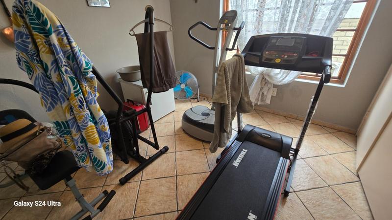 3 Bedroom Property for Sale in Sunward Park Gauteng