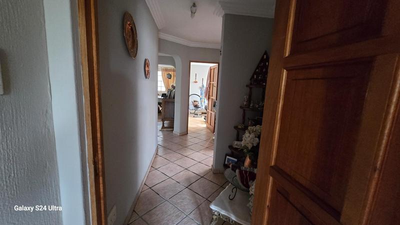 3 Bedroom Property for Sale in Sunward Park Gauteng